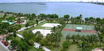 Opera Suites And Marina Doral Extérieur photo